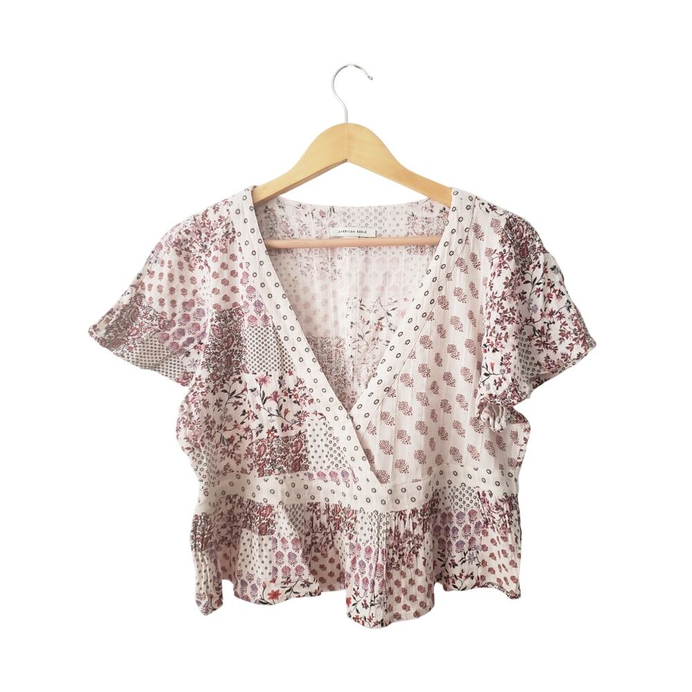 American Eagle Floral Print Crop Top Size Medium